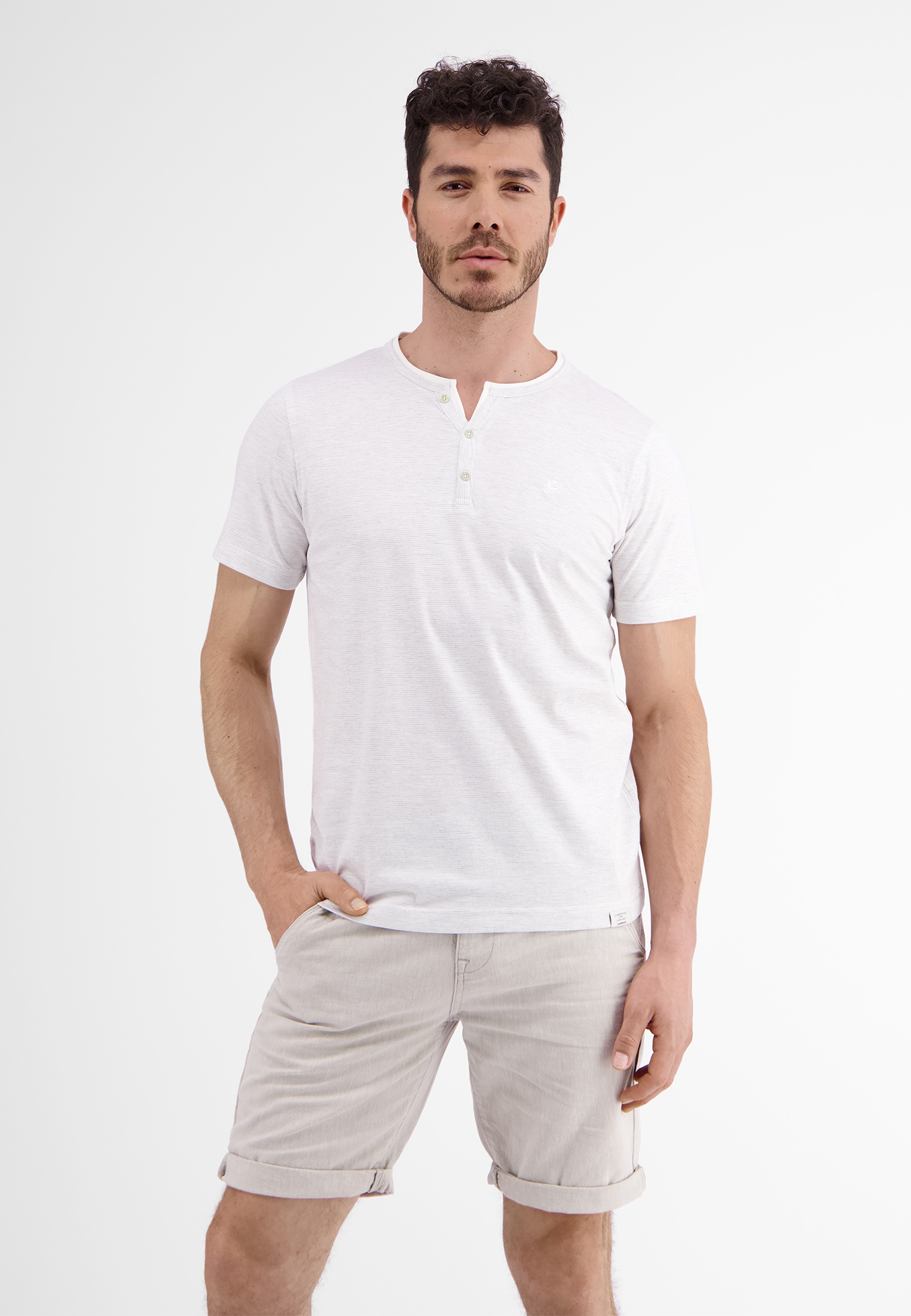 LERROS T-Shirt »LERROS Serafino mit Finelinerstreifen, washed« LERROS T-Shirt »LERROS Serafino mit Finelinerstreifen, washed« von Lerros