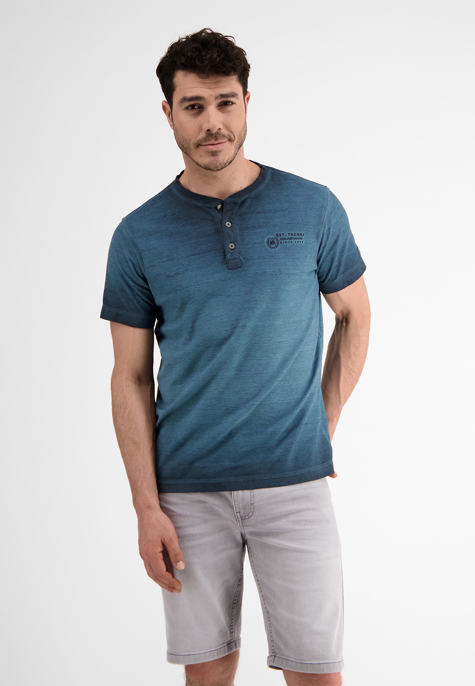 LERROS T-Shirt »LERROS Serafino mit Strukturstreifen« LERROS T-Shirt »LERROS Serafino mit Strukturstreifen« von Lerros
