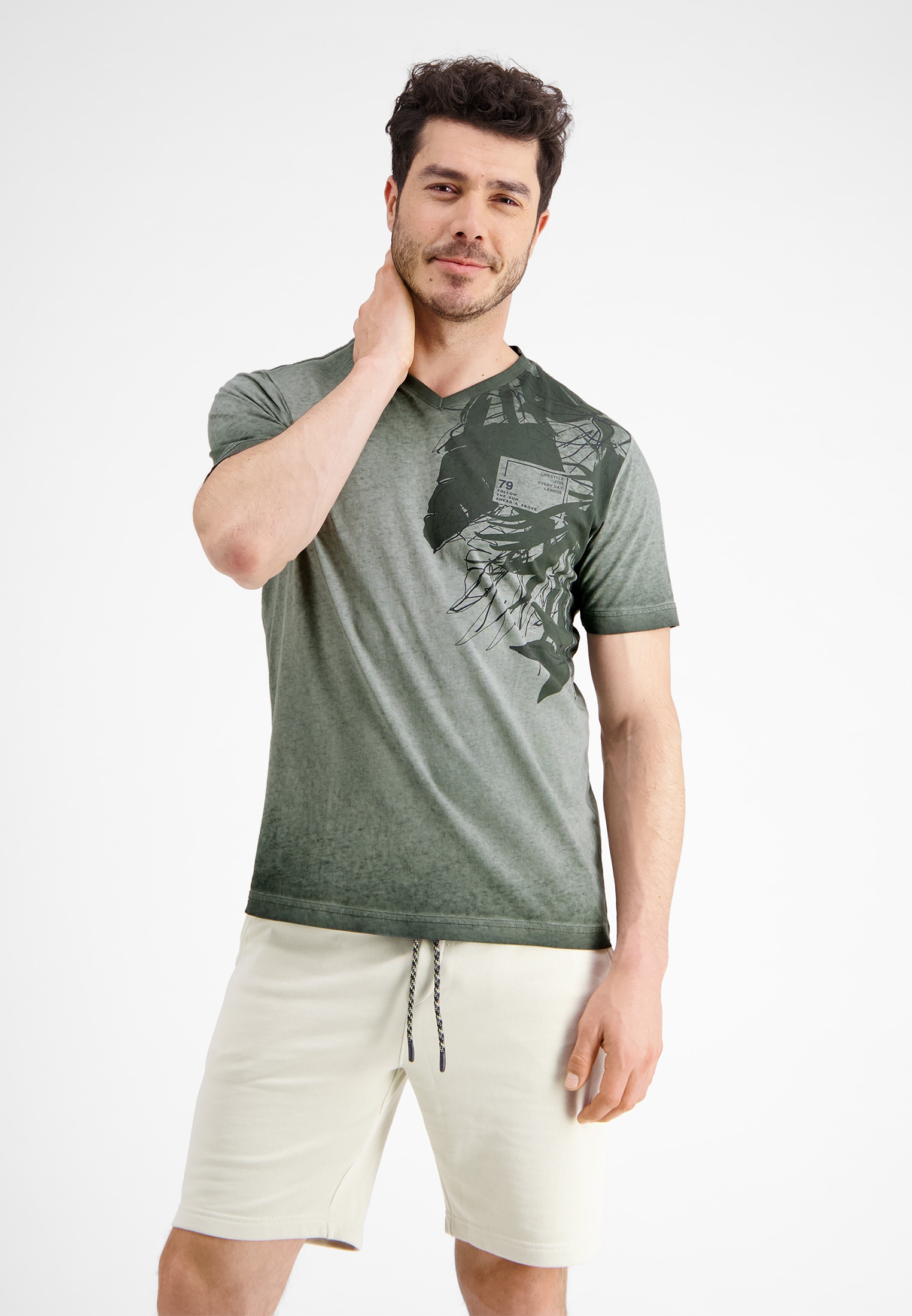 LERROS V-Shirt »LERROS V-Neck T-Shirt mit floralem Print« LERROS V-Shirt »LERROS V-Neck T-Shirt mit floralem Print« von Lerros