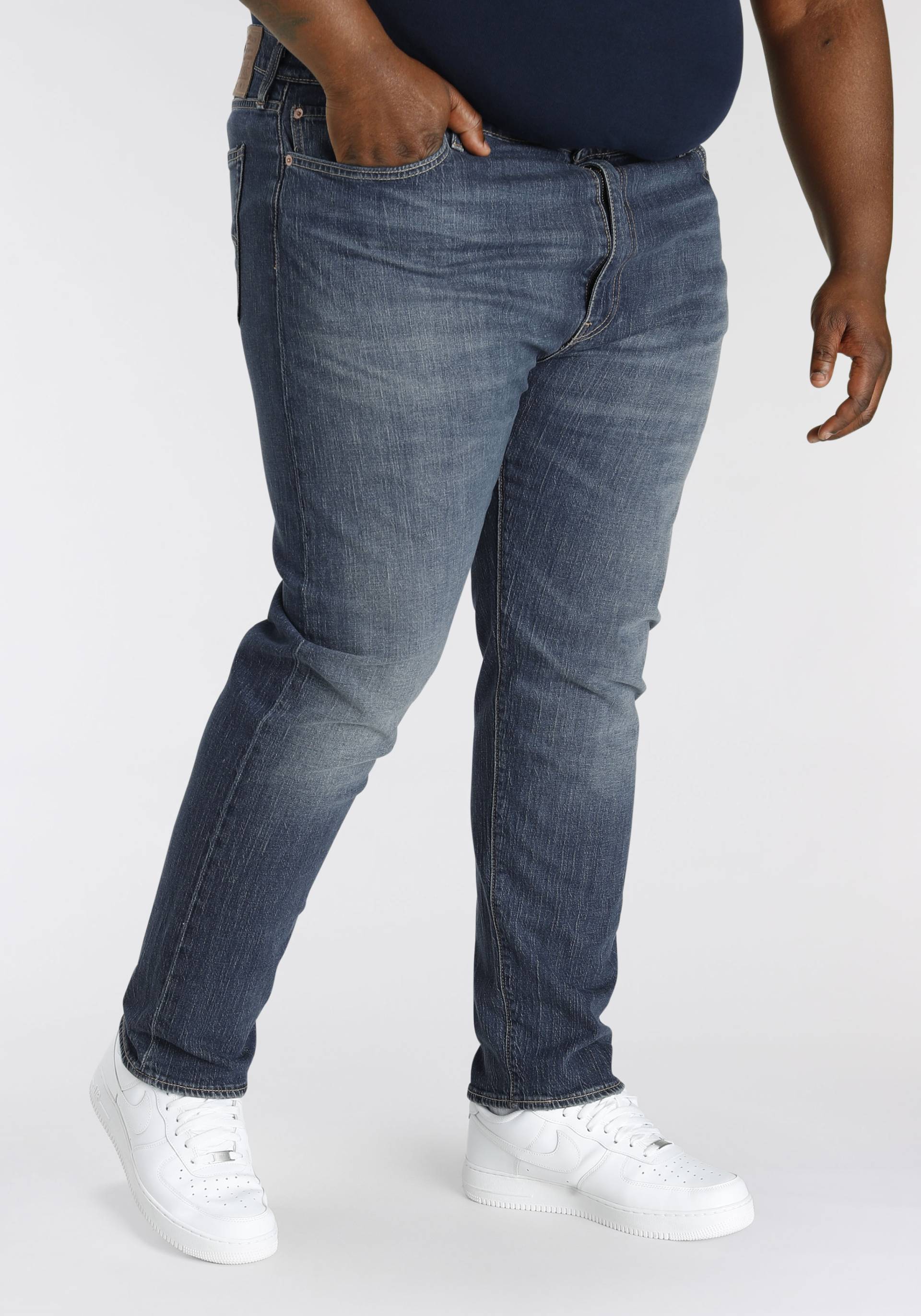 Levi's® Plus Tapered-fit-Jeans »502 TAPER B&T«, für einen lässigen Look von Levi's® Plus