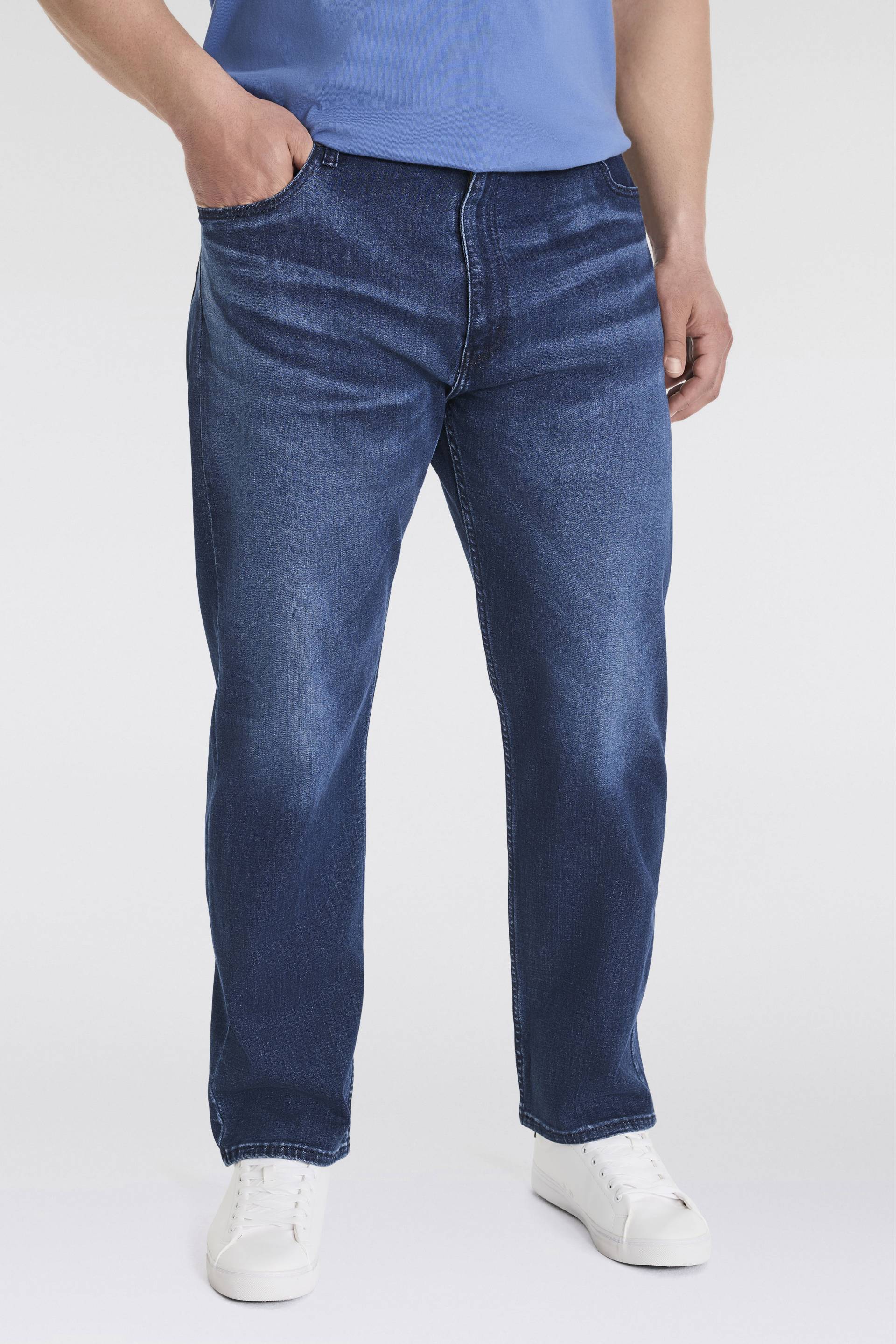 Levi's® Plus Tapered-fit-Jeans »502 TAPER B&T«, mit Stretch von Levi's® Plus