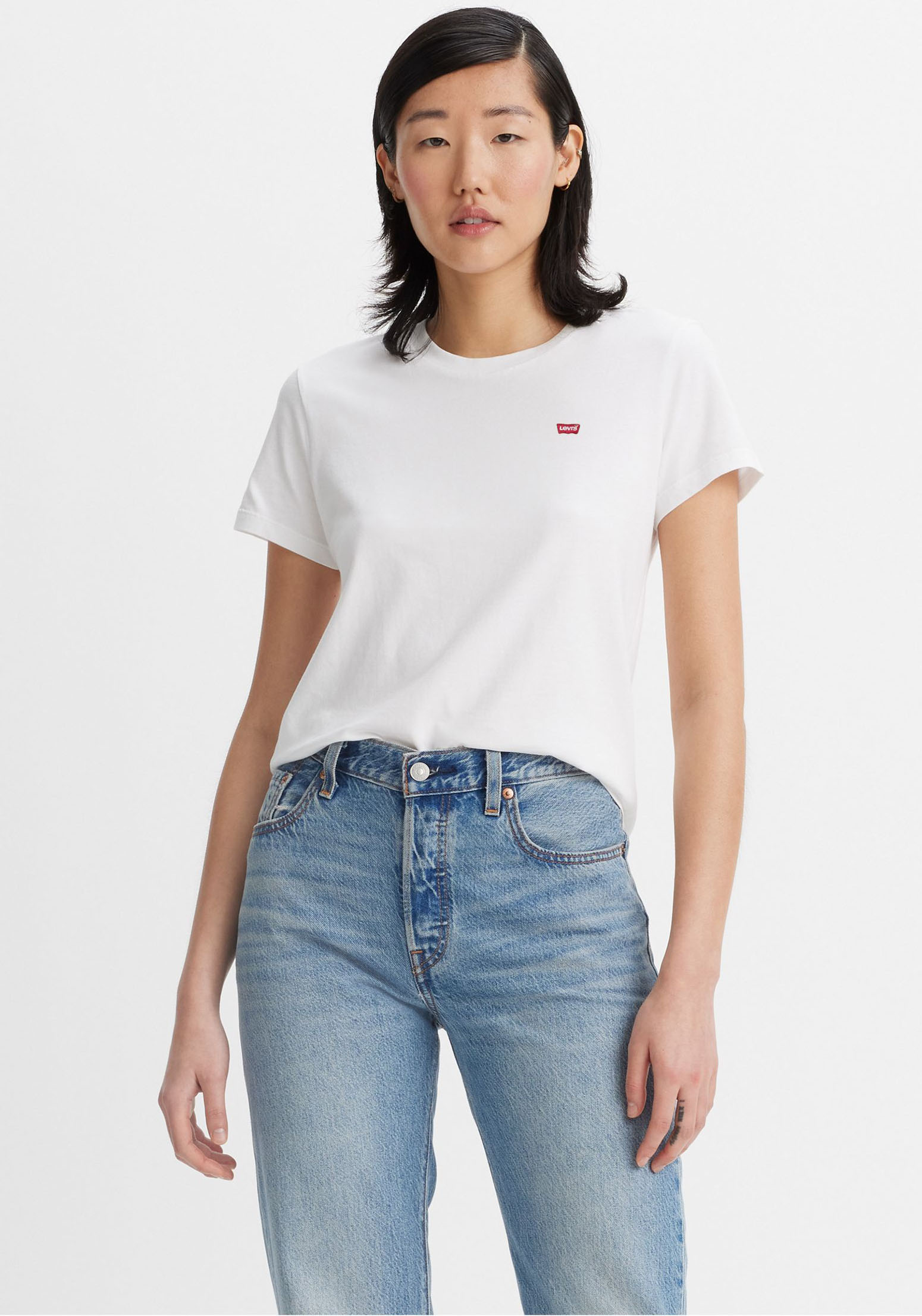 Levi's® T-Shirt »Mini-Logo«, mit kleiner Markenlogo-Stickerei auf der Brust von Levi's®