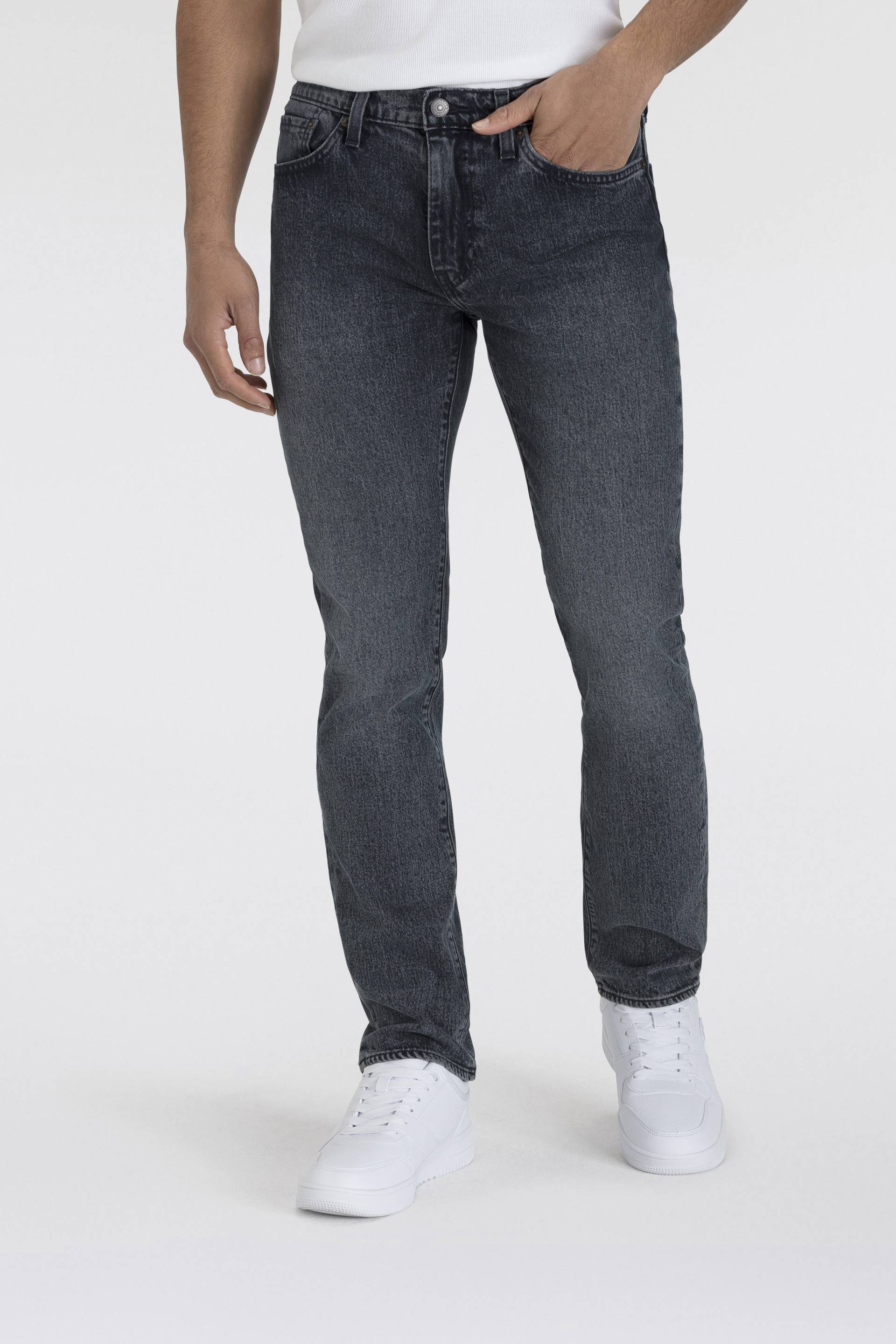 Levi's® Tapered-fit-Jeans »512 Slim Taper Fit«, mit Markenlabel von Levi's®