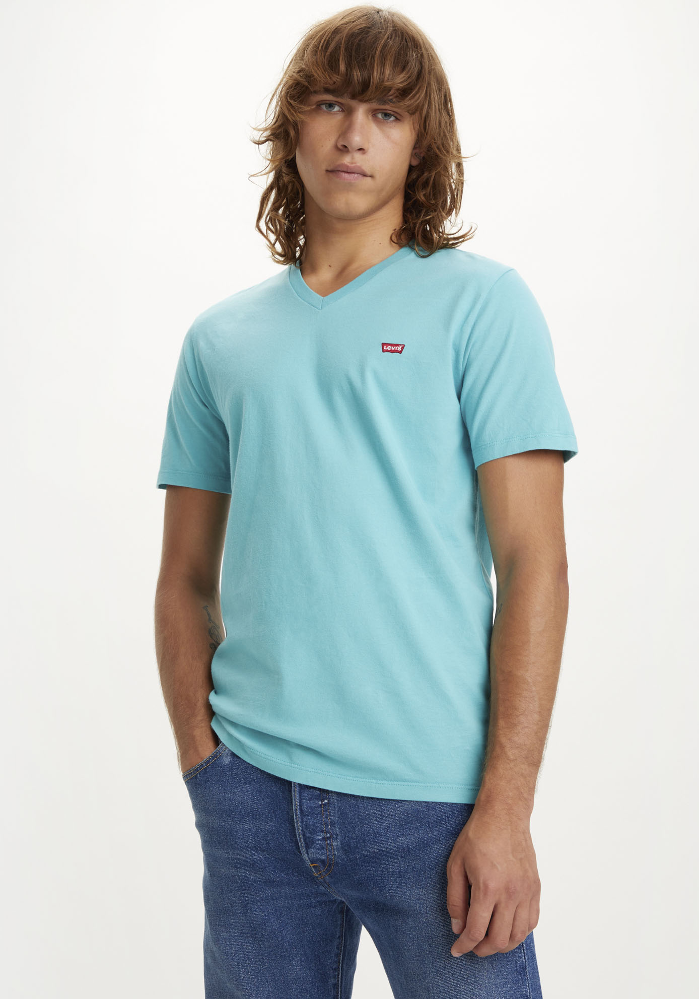 Levi's® V-Shirt »LE ORIGINAL HM VNECK«, mit Logostickerei von Levi's®