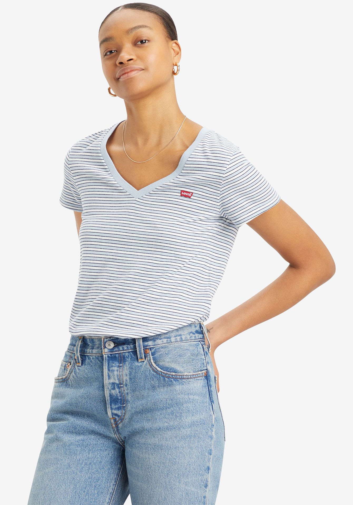 Levi's® V-Shirt »PERFECT VNECK«, mit Mini-Batwing-Logostickerei von Levi's®