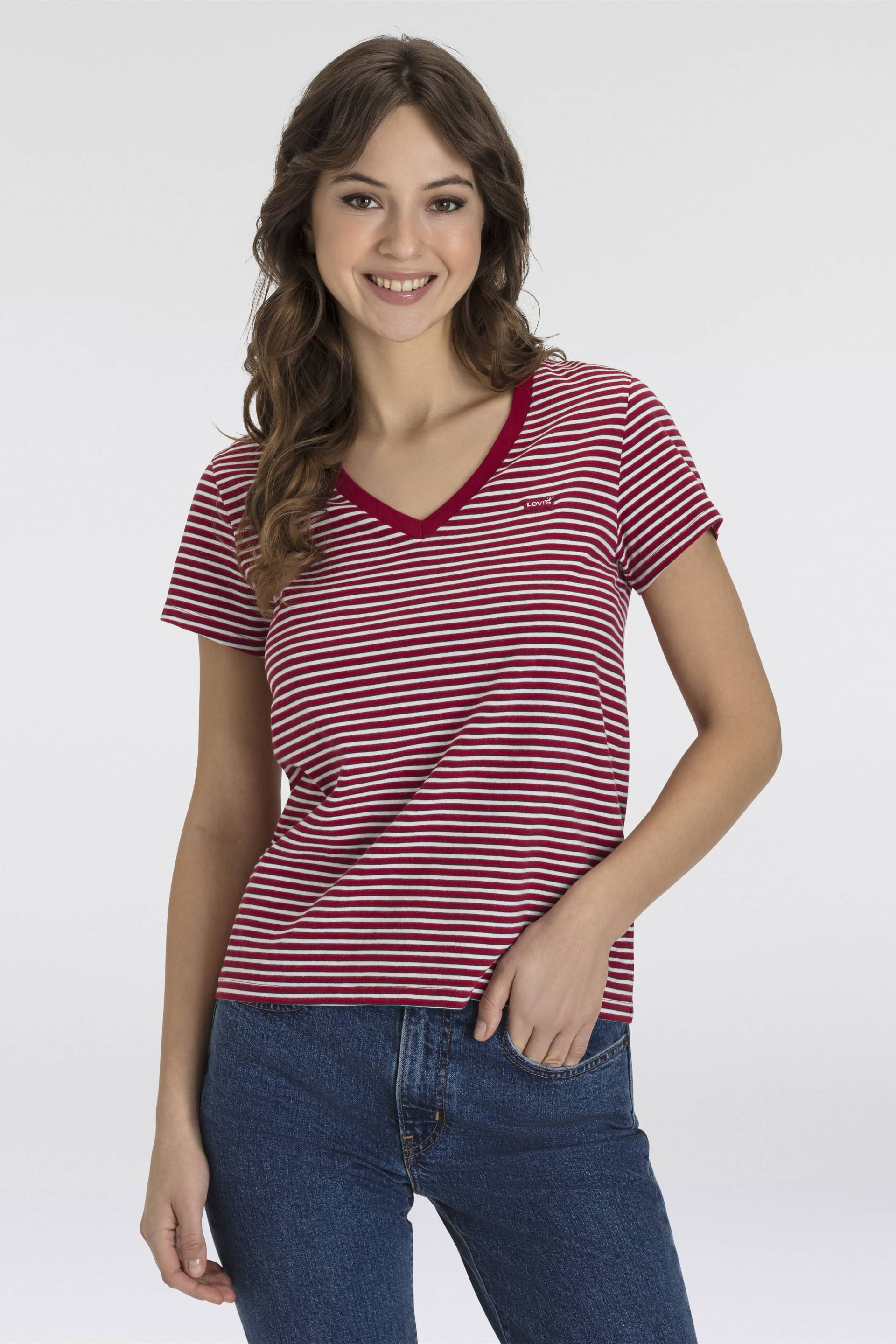 Levi's® V-Shirt »PERFECT VNECK«, mit Mini-Batwing-Logostickerei von Levi's®