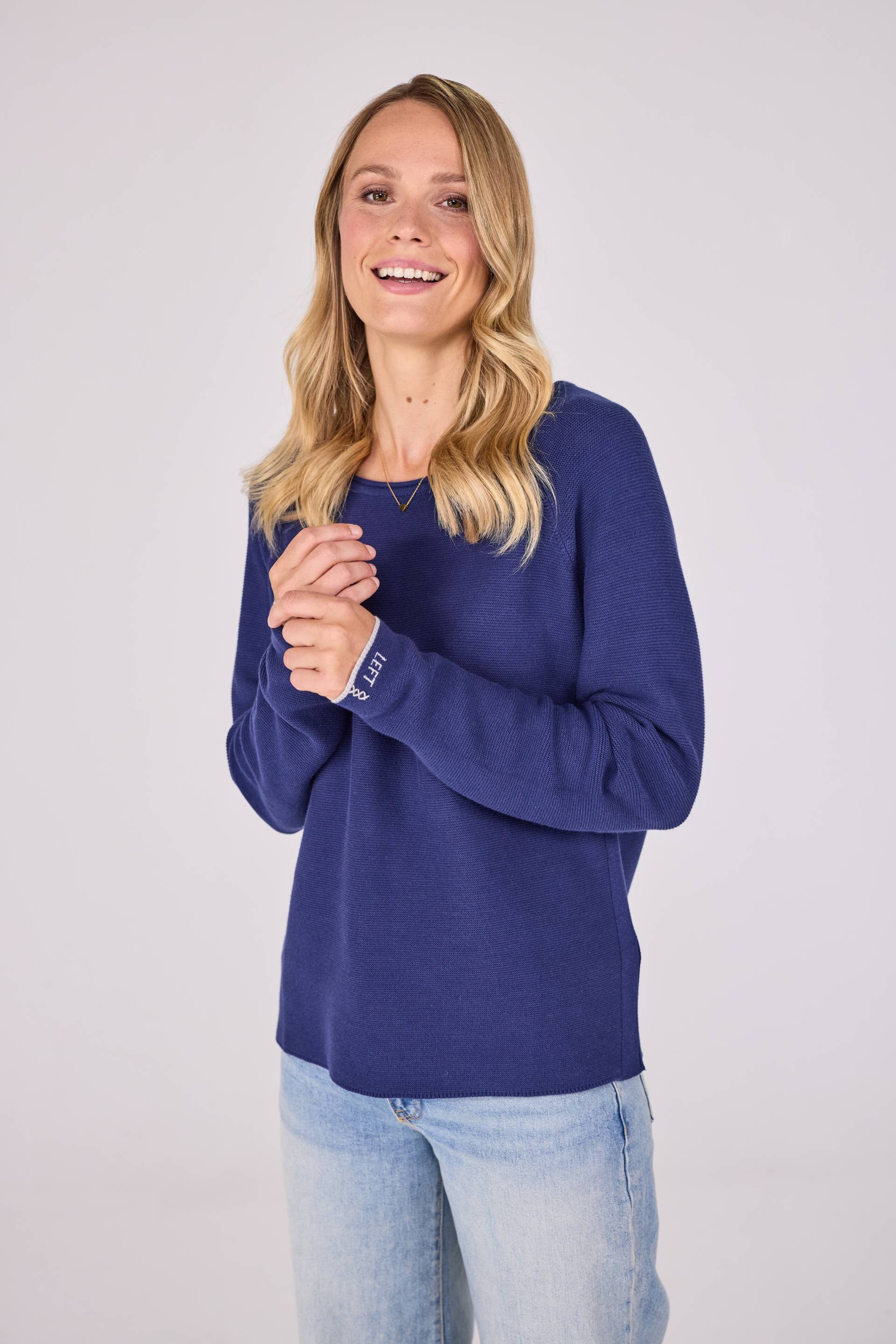 Lieblingsstück Rundhalspullover »BiancaEP«, mit Stickerei am Ärmel Lieblingsstück Rundhalspullover »BiancaEP«, mit Stickerei am Ärmel von Lieblingsstück