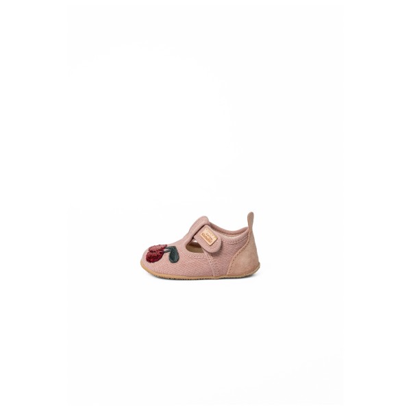 Living Kitzbühel - Baby's Cheecky Cherry - Hüttenschuhe Gr 20 braun von Living Kitzbühel