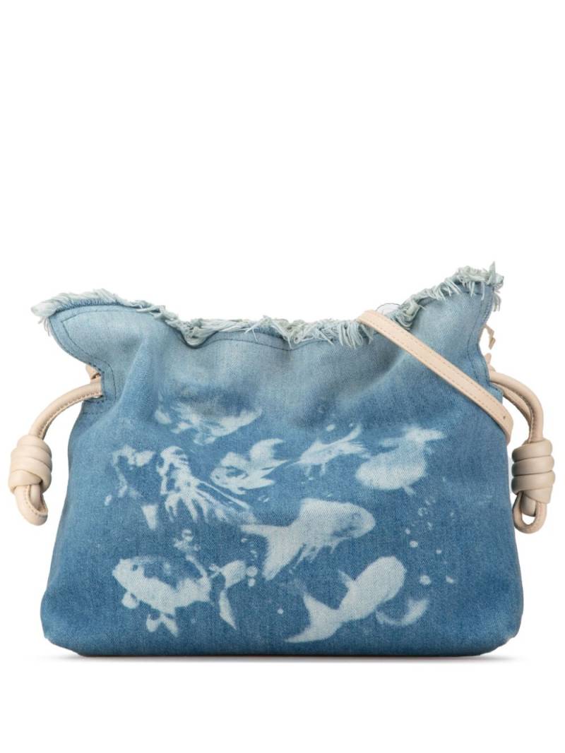 Loewe Pre-Owned 2023 Paula's Ibiza Fish Denim Flamenco Knot crossbody bag - Blue von Loewe Pre-Owned