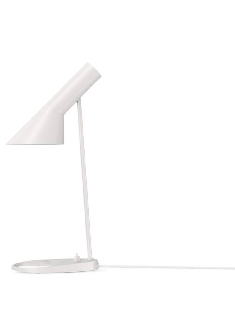 Louis Poulsen AJ Mini steel table lamp - White von Louis Poulsen