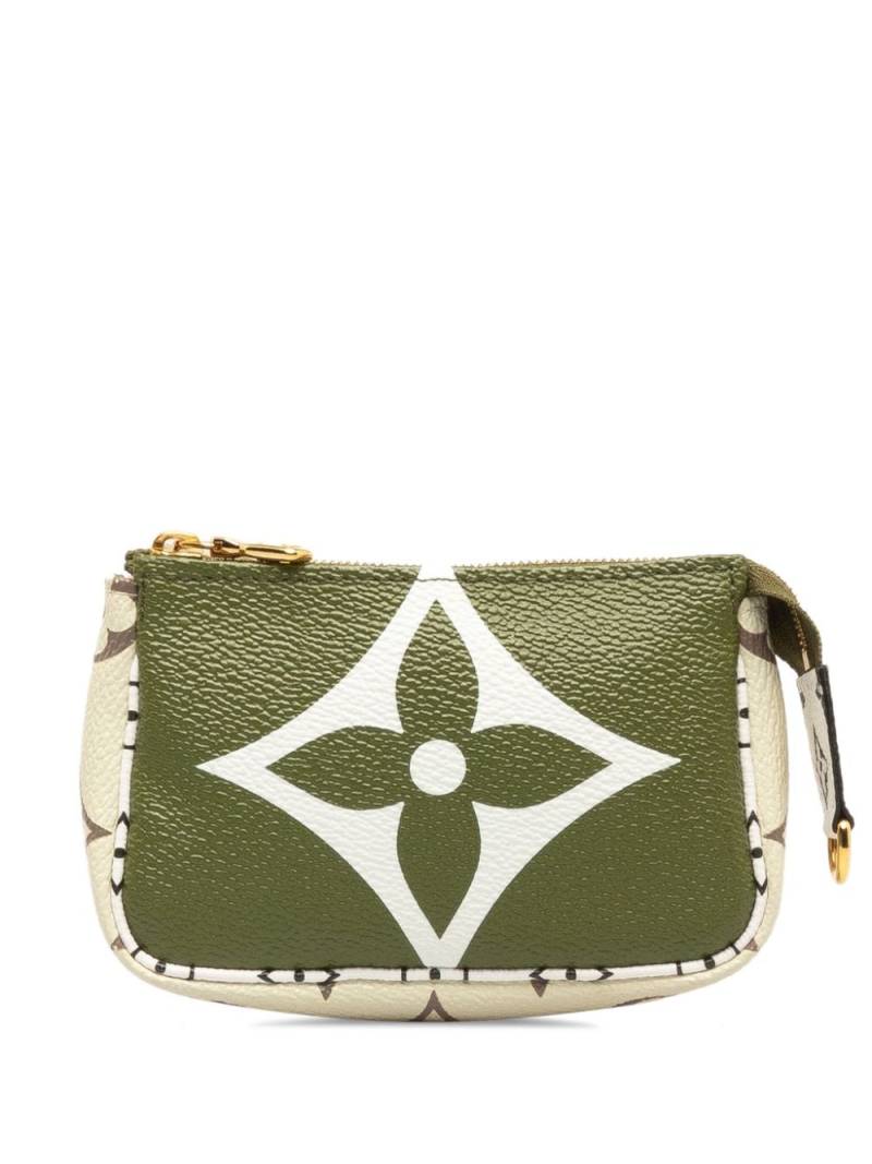 Louis Vuitton Pre-Owned 2019 mini Pochette Accessoires pouch - Green von Louis Vuitton Pre-Owned