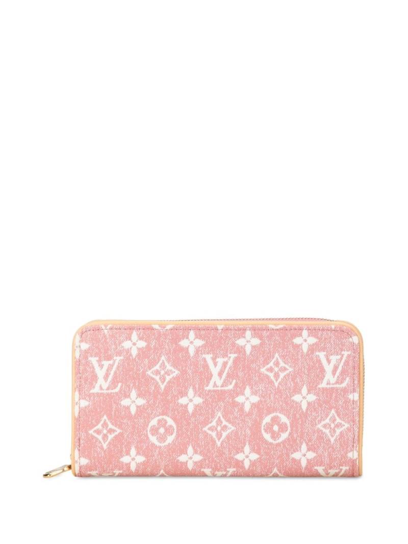 Louis Vuitton Pre-Owned 2021-2023 Monogram Denim Jacquard Zippy Wallet long wallets - Pink von Louis Vuitton Pre-Owned