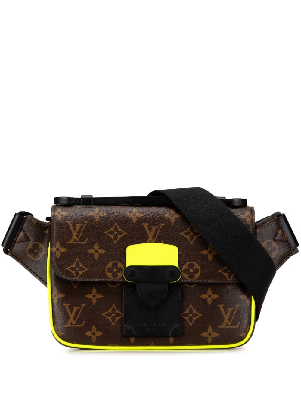 Louis Vuitton Pre-Owned 2021-2023 Monogram Macassar S Lock Sling belt bag - Green von Louis Vuitton Pre-Owned