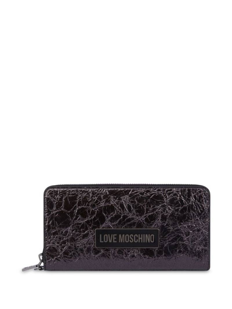 Love Moschino logo-lettering crinkled-finish wallet - Black von Love Moschino