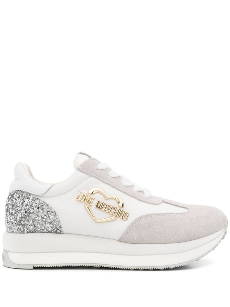 Love Moschino logo-plaque suede sneakers - White von Love Moschino