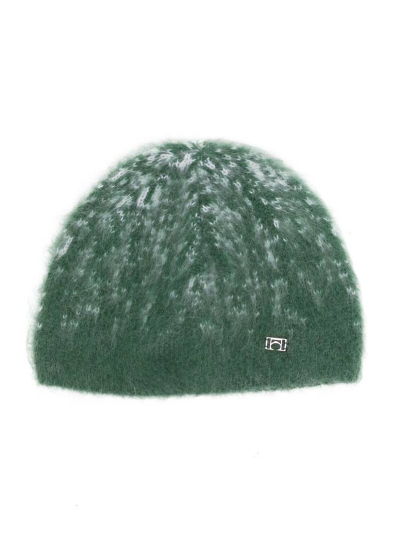 Low Classic brushed-knit logo-plaque beanie - Green von Low Classic