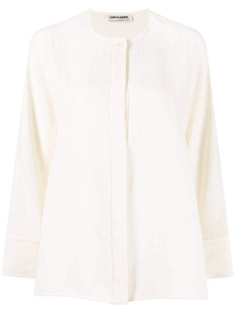 Low Classic collarless T-pattern shirt - White von Low Classic