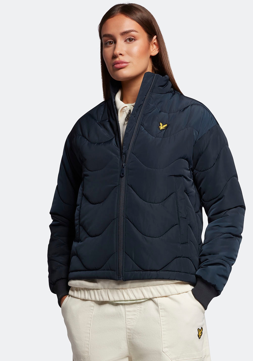 Lyle & Scott Steppjacke, mit Logo-Aufnäher auf der Brust von Lyle & Scott