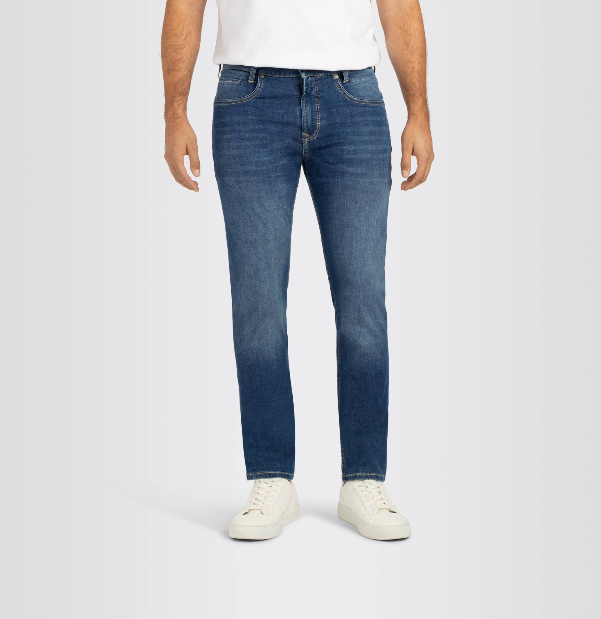 MAC Slim-fit-Jeans »Arne-Pipe light«, schmaler figurbetonender Schnitt von MAC