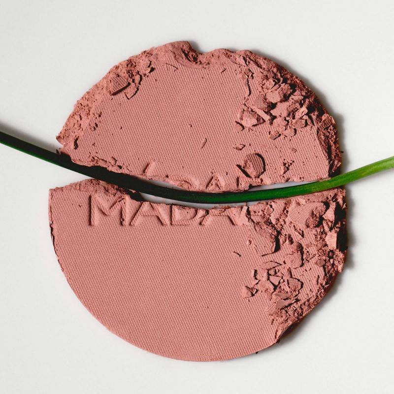 MÁDARA Teint - Magnetic Blush Mineral-wangenrouge, #2 Bare Blossom von MÁDARA