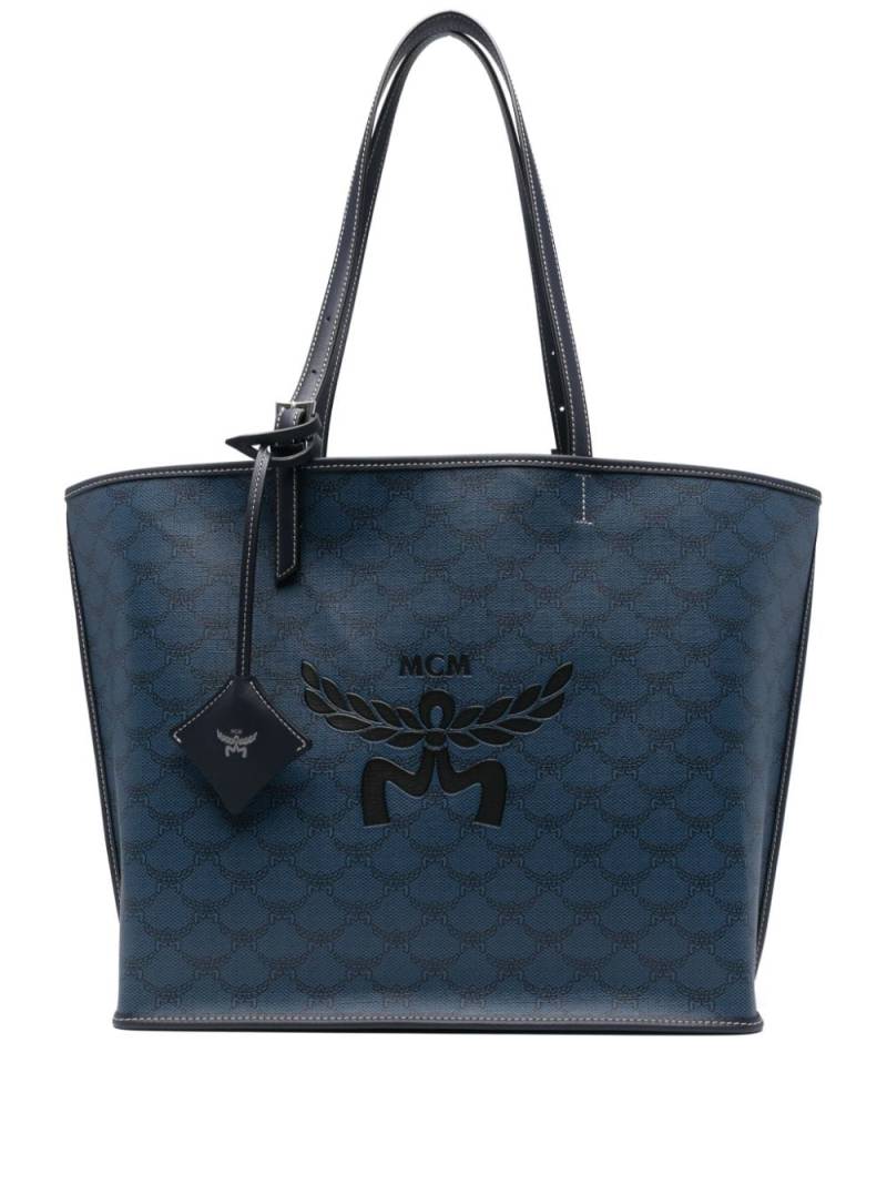 MCM medium Himmel shoulder bag - Blue von MCM