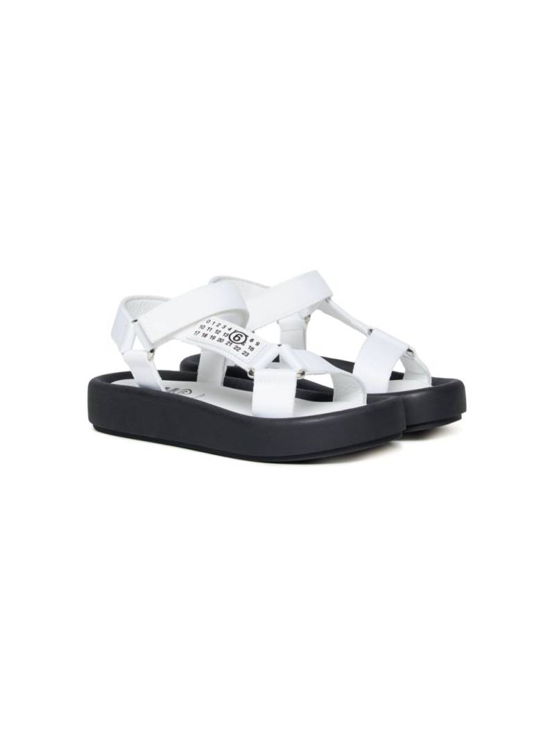 MM6 Maison Margiela Kids Numbers-motif leather sandals - White von MM6 Maison Margiela Kids