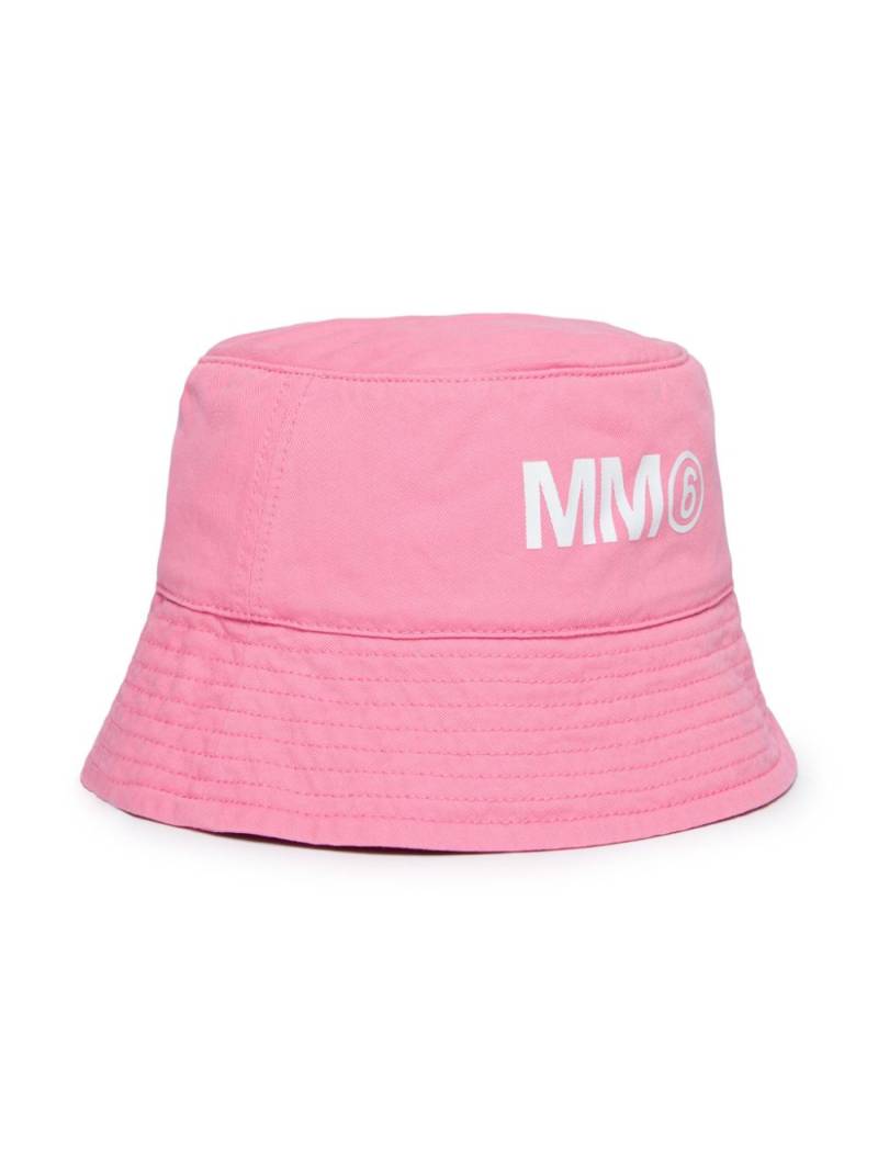 MM6 Maison Margiela Kids logo-print bucket hat - Pink von MM6 Maison Margiela Kids