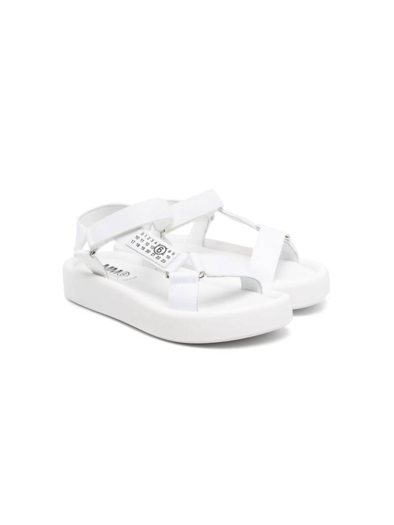 MM6 Maison Margiela Kids numbers-motif flatform sandals - White von MM6 Maison Margiela Kids