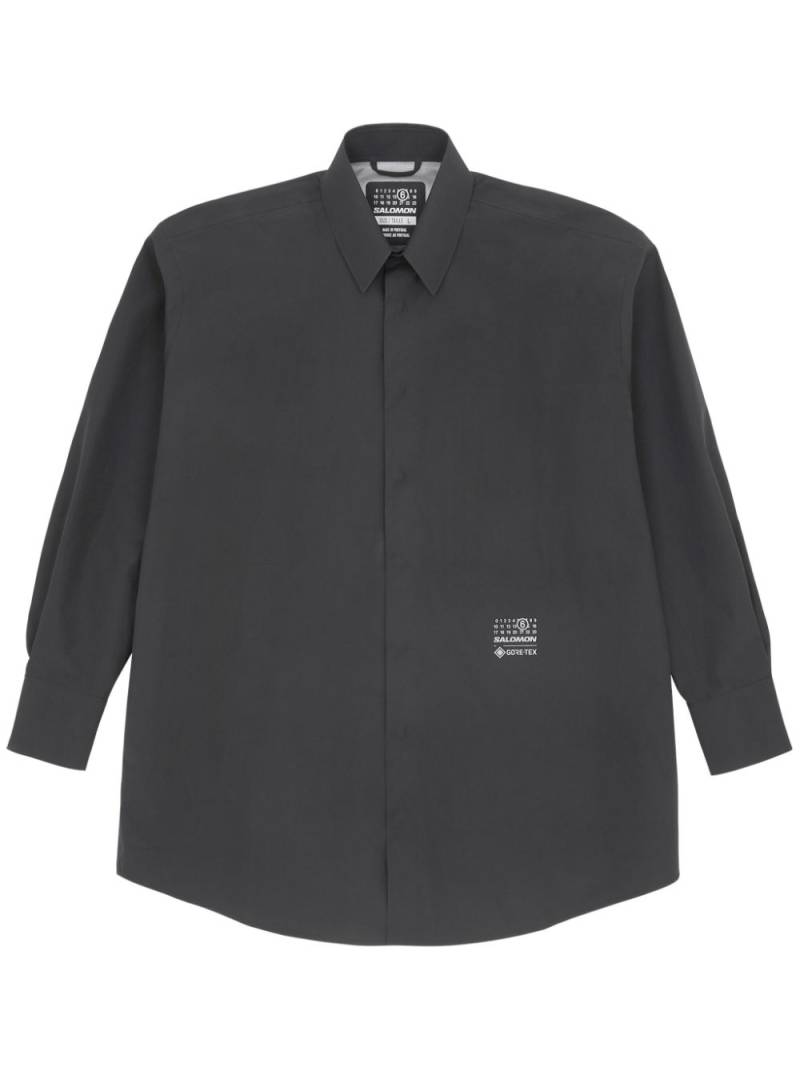 MM6 Maison Margiela X Salomon MM6 x Salomon numeric-print shirt - Black von MM6 Maison Margiela X Salomon