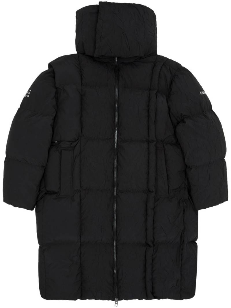 MM6 Maison Margiela x Chen Peng high-neck padded coat - Black von MM6 Maison Margiela