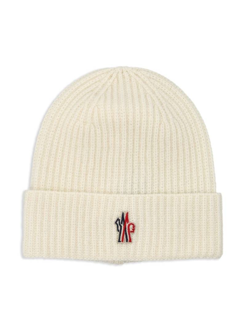 MONCLER GRENOBLE KIDS logo-patch beanie hat - White von MONCLER GRENOBLE KIDS