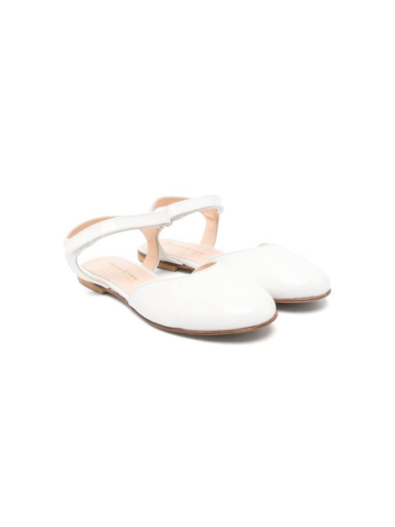 MONTELPARE TRADITION patent leather sandals - White von MONTELPARE TRADITION