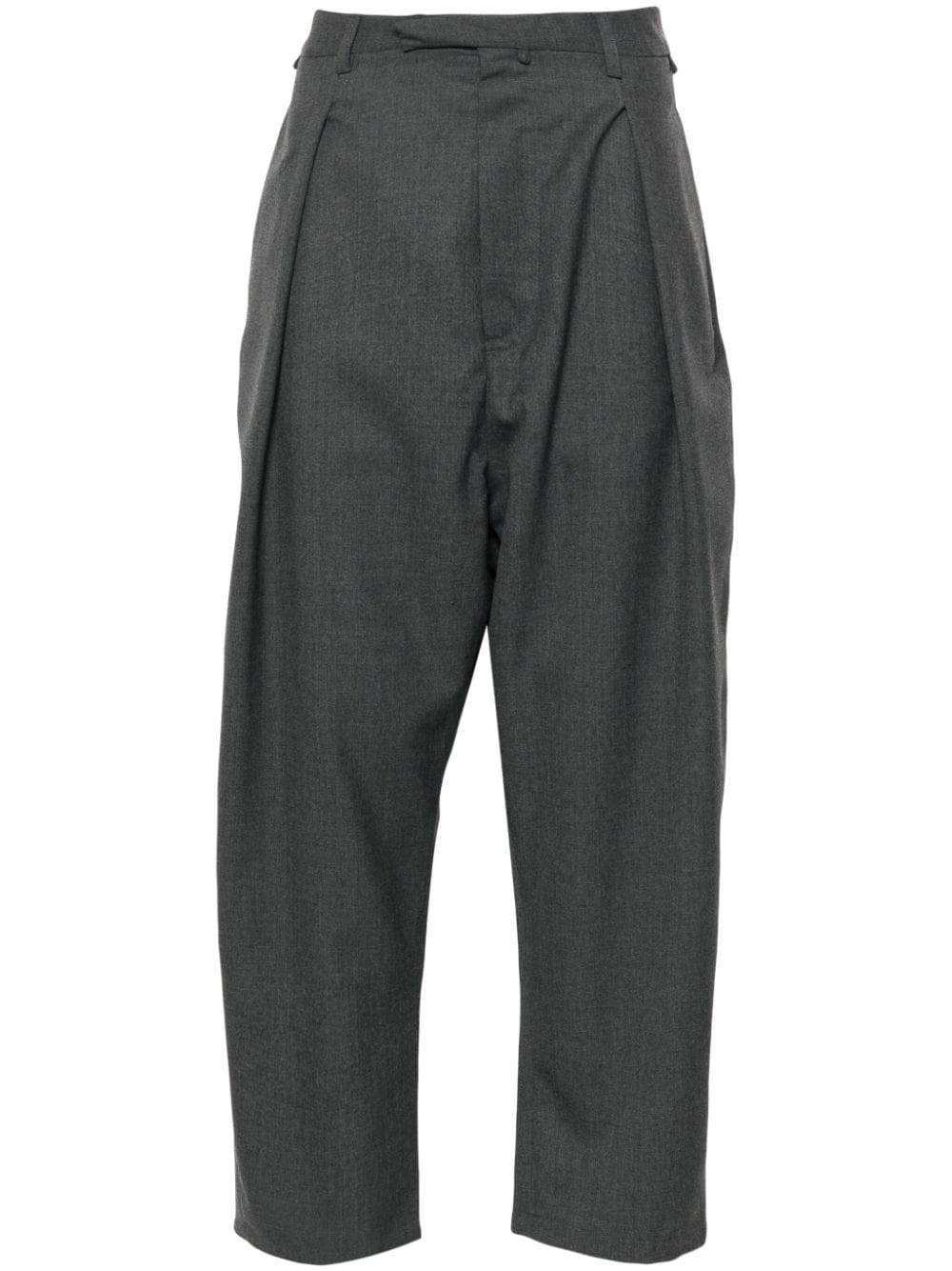 MORDECAI drop-croth tapered trousers - Grey von MORDECAI