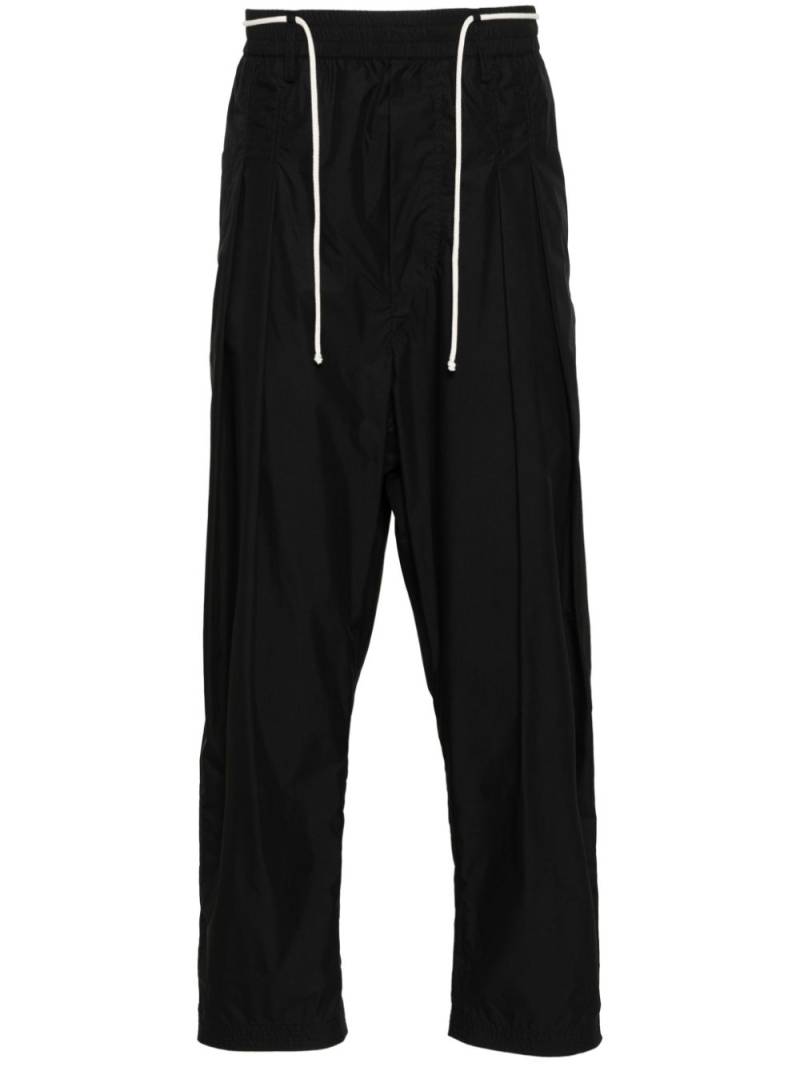 MORDECAI tapered poplin trousers - Black von MORDECAI