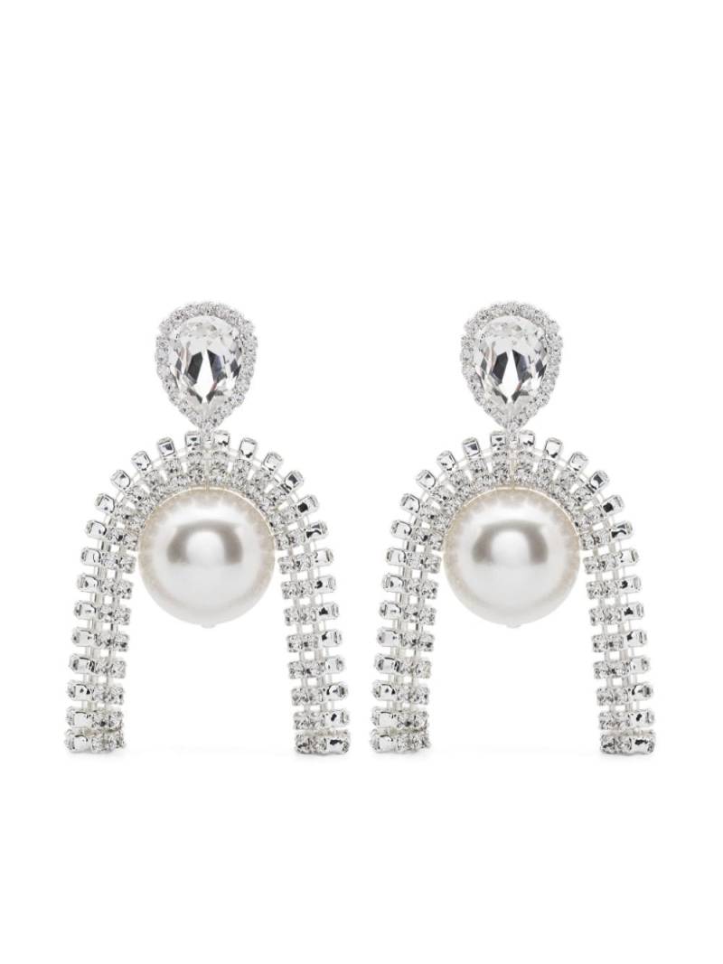 Magda Butrym pearl-embellished drop earrings - Silver von Magda Butrym