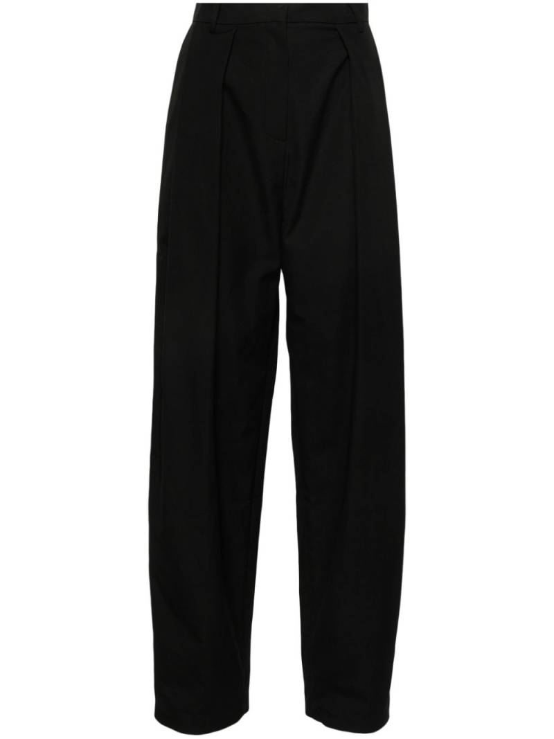 Magda Butrym pleat-detail cotton trousers - Black von Magda Butrym