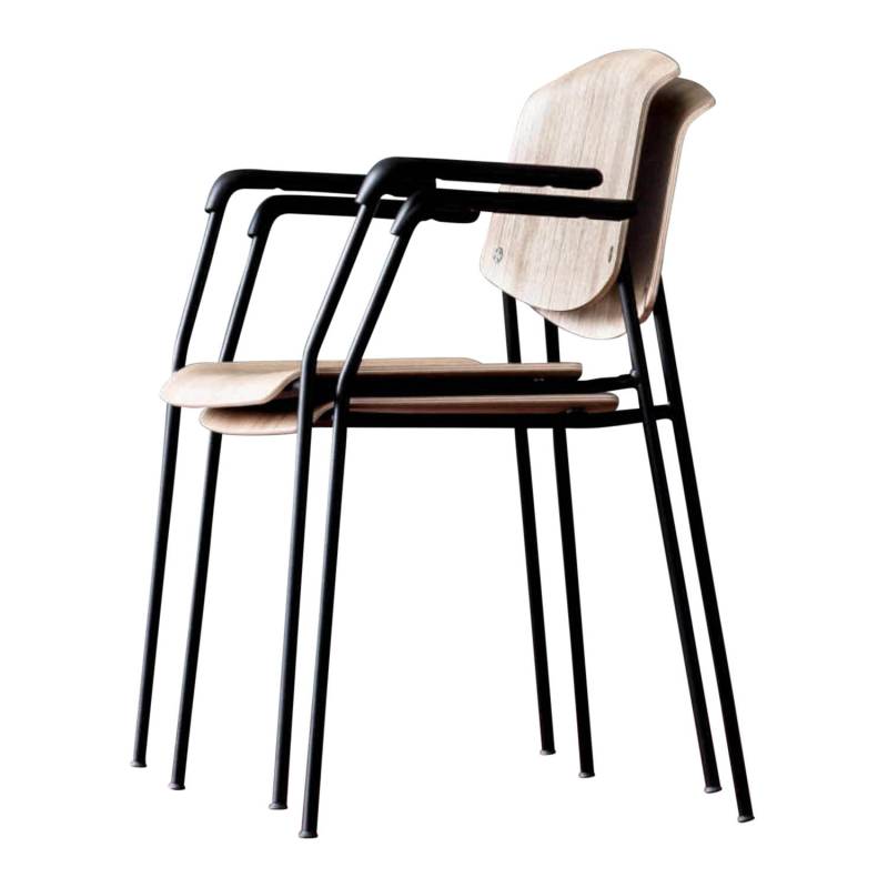 Pause Armchair Armlehnstuhl, Holz oak, black stained, Gestell tubular steel: bright chrome von Magnus Olesen