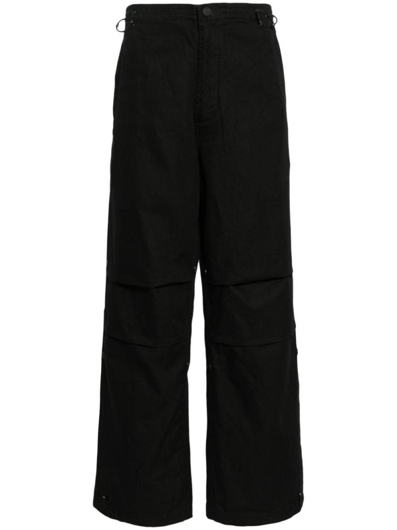 Maharishi 5021 Descending Dragon trousers - Black von Maharishi