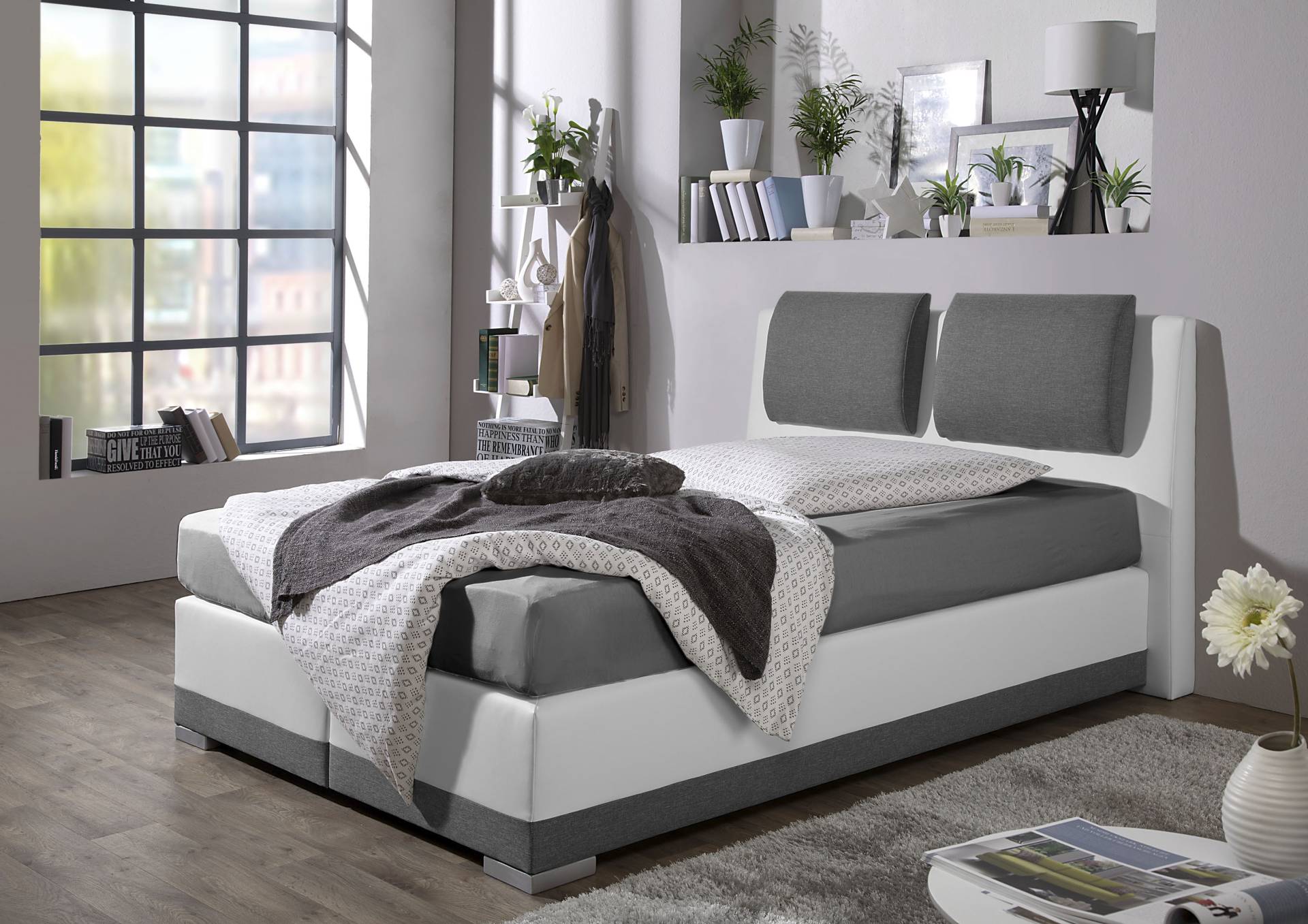 Maintal Boxspringbett, verstellbare Kopfstütze Maintal Boxspringbett, verstellbare Kopfstütze von Maintal