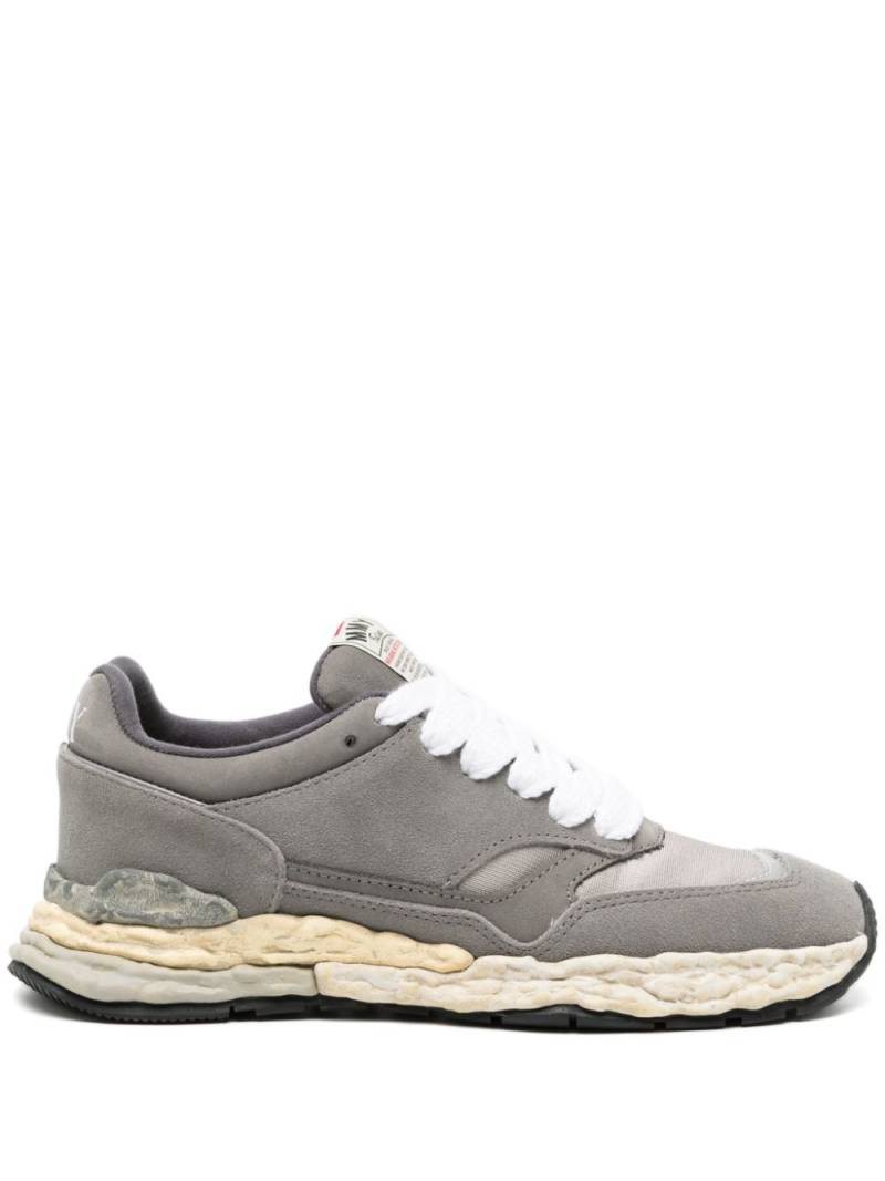 Maison MIHARA YASUHIRO George low-top sneakers - Grey von Maison MIHARA YASUHIRO