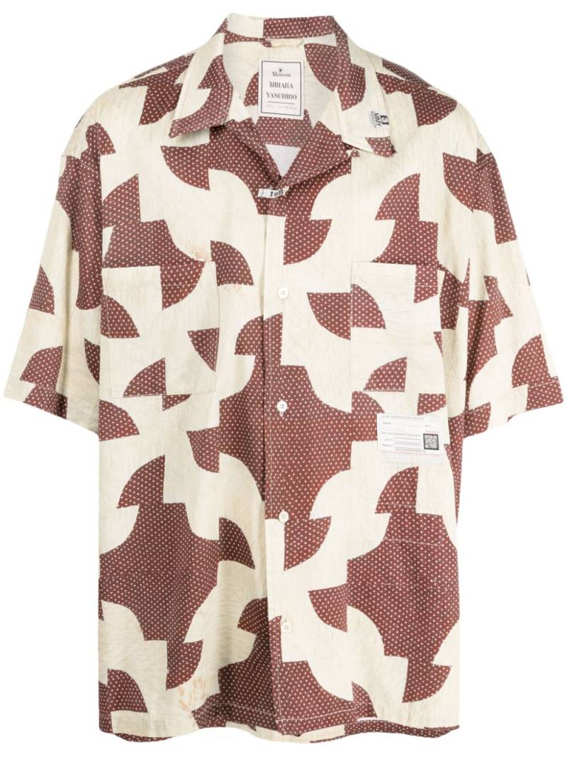 Maison MIHARA YASUHIRO patchwork-pattern cuban-collar shirt - Red von Maison MIHARA YASUHIRO