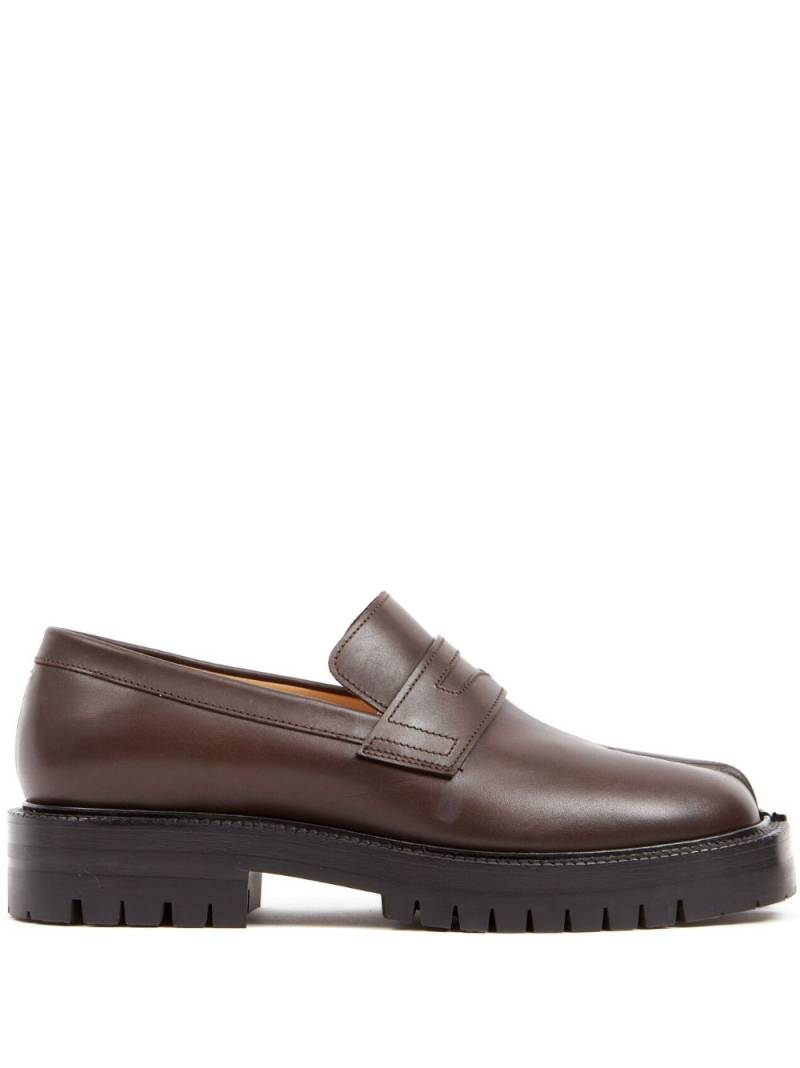 Maison Margiela Tabi leather loafers - Brown von Maison Margiela