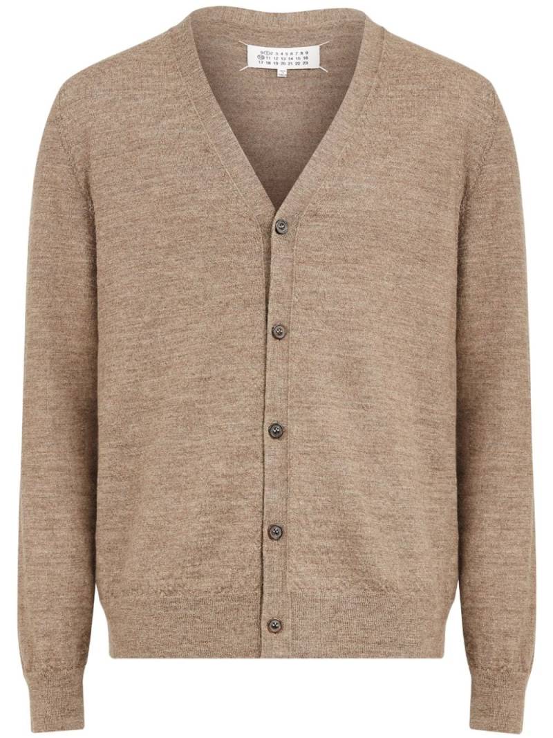 Maison Margiela elbow-patch fine-knit cardigan - Neutrals von Maison Margiela