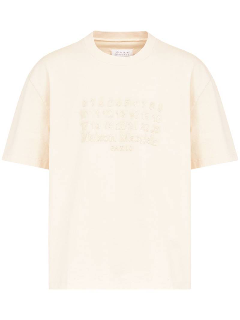 Maison Margiela numbers-embroidered cotton T-shirt - Neutrals von Maison Margiela