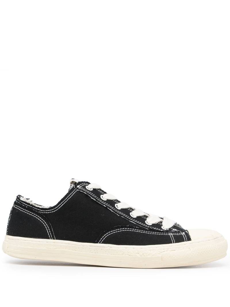 Maison MIHARA YASUHIRO General Scale contrast toe-cap sneakers - Black von Maison MIHARA YASUHIRO