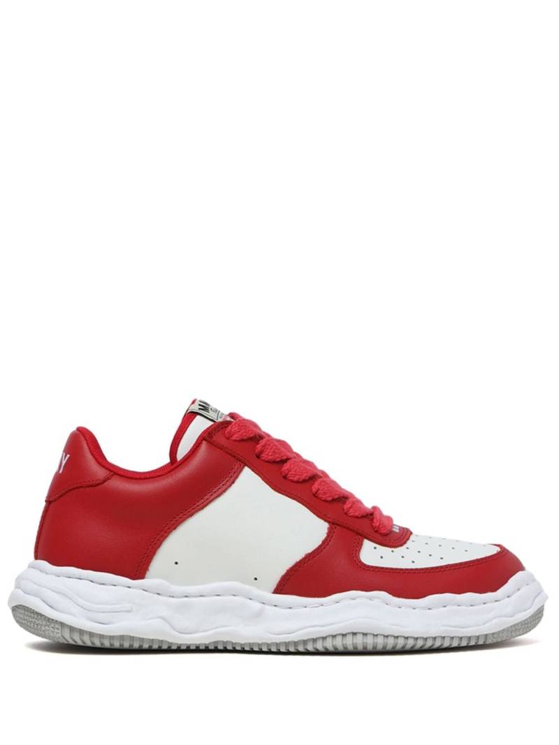 Maison MIHARA YASUHIRO Wayne low-top sneakers - Red von Maison MIHARA YASUHIRO