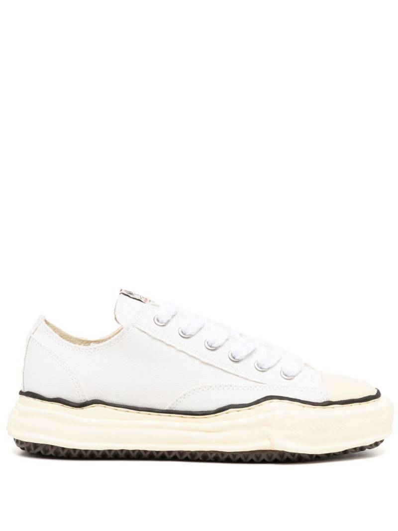 Maison MIHARA YASUHIRO low-top canvas sneakers - White von Maison MIHARA YASUHIRO