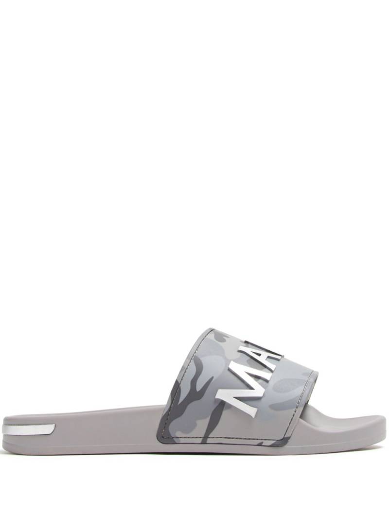 Mallet logo-lettering slides - Grey von Mallet