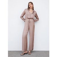 Langer satinierter Jumpsuit im Hemdblusenstil von Mango