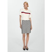 Poloshirt mit Streifendetail in Cropped-Optik Poloshirt mit Streifendetail in Cropped-Optik von Mango